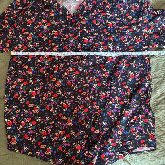 Gap floral maternity blouse - Picture 3 of 4